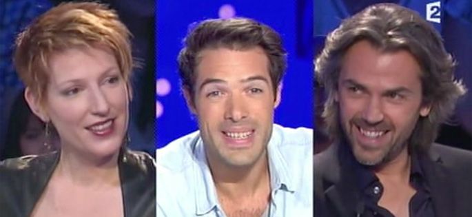 “On n'est pas couché” : Nicolas Bedos se paie la tête de Natacha Polony et d'Aymeric Caron (Vidéo)