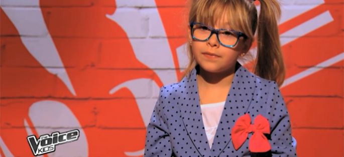 “The Voice Kids” : découvrez Gloria, 6 ans, la benjamine de l'émission (vidéo)