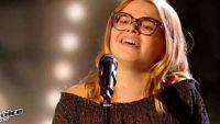 Replay “The Voice Kids” : Agathe chante « Quand on a que l’amour » de Jacques Brel en finale (vidéo)