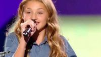 Replay “The Voice Kids” : Lou chante « Carmen » de Stromae en finale (vidéo)