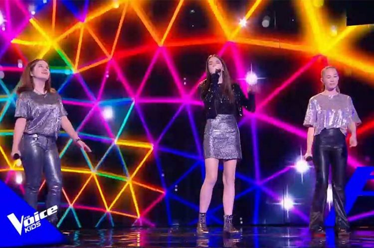 Replay "The Voice Kids" : Maëlys, Jade & Lilou chantent "Respire encore" de Clara Luciani - Vidéo