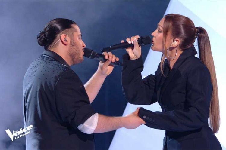"The Voice" : Arslane & Vitaa chantent « A fleur de toi » - Vidéo