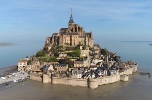« Mont-Saint-Michel : le labyrinthe de l&#039;archange », samedi 27 juillet 2024 sur ARTE