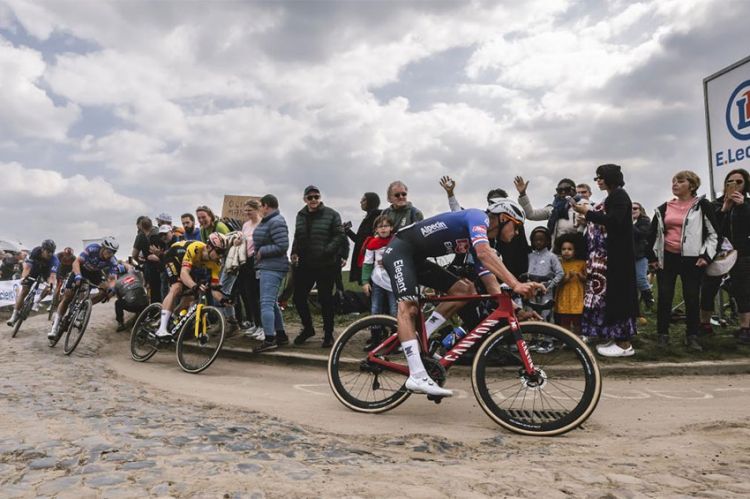 Cyclisme : Paris-Roubaix 2024 à suivre en direct sur France 3 les 6 & 7 avril