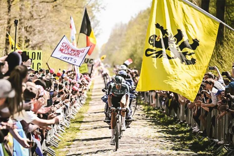 Cyclisme : Paris-Roubaix à suivre en direct sur France 3 les 8 &amp; 9 avril 2023