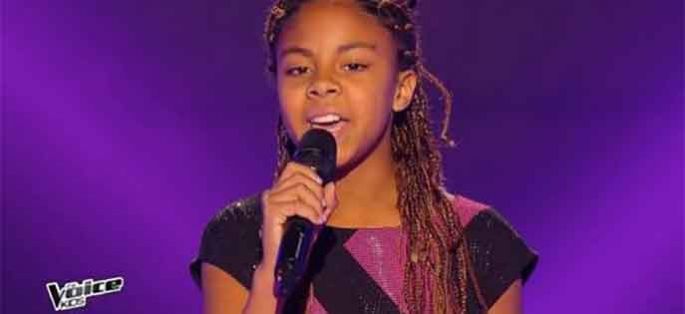 Replay “The Voice Kids” : Norah chante « Stay » de Rihanna (vidéo)